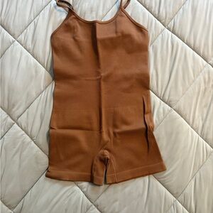 Brown Ribbed Sleeveless Romper - Large